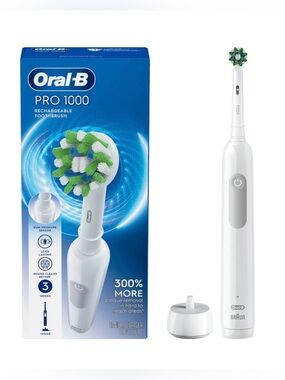 Oral-B PRO 1000 Rechargeable Electric Toothbrush - White, NEW Sealed